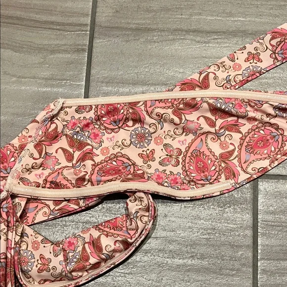 Tiger Mist Pink Paisley Crop Top - Picture 4 of 5